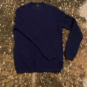 Navy blue mens sweater new never worn